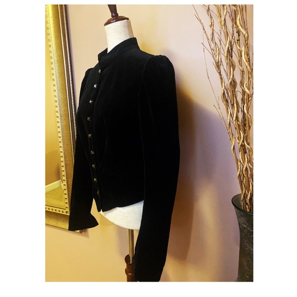 🚫SOLD🚫 NWOT Betsey Johnson black crushed velvet gothic jacket sz 10 - Picture 4 of 8
